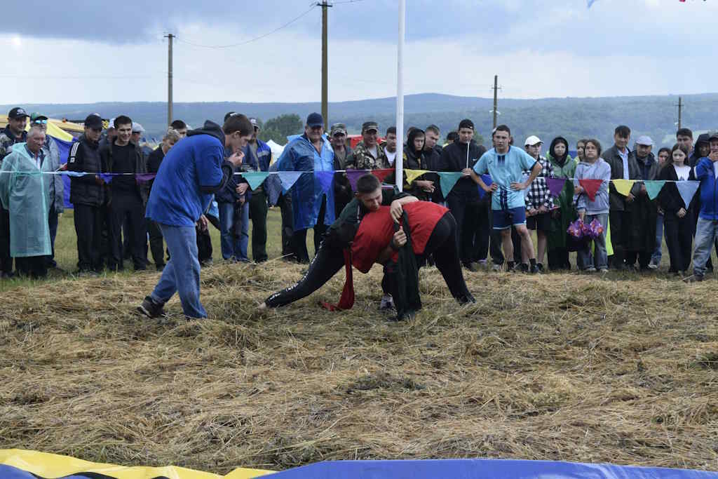 Дождь спортсменам не помеха