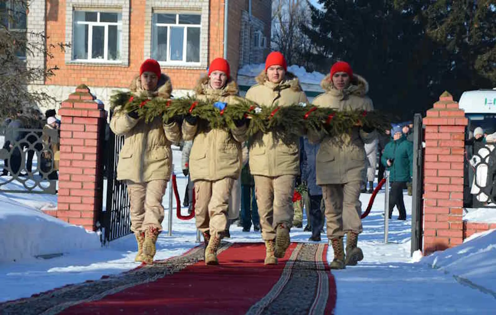 С Днём защитника Отчества!