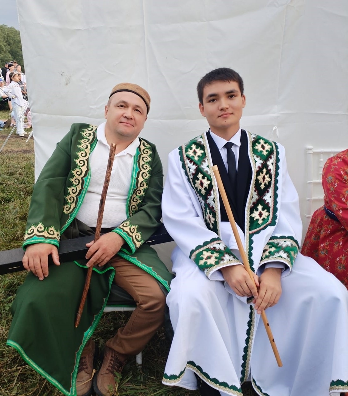 За победу подарили лошадь!