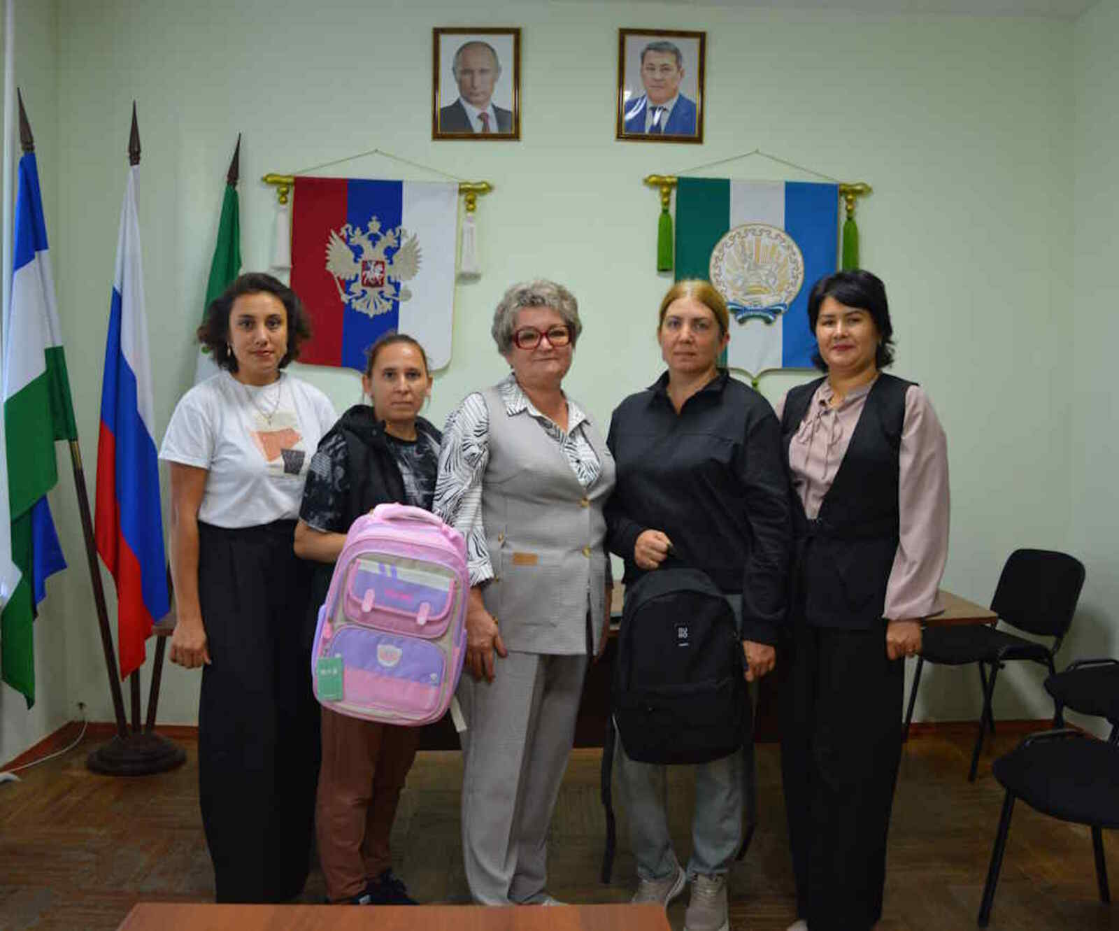 Помогли собраться в школу