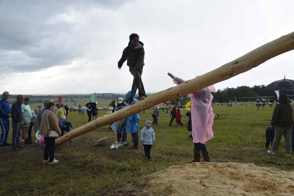 Дождь спортсменам не помеха