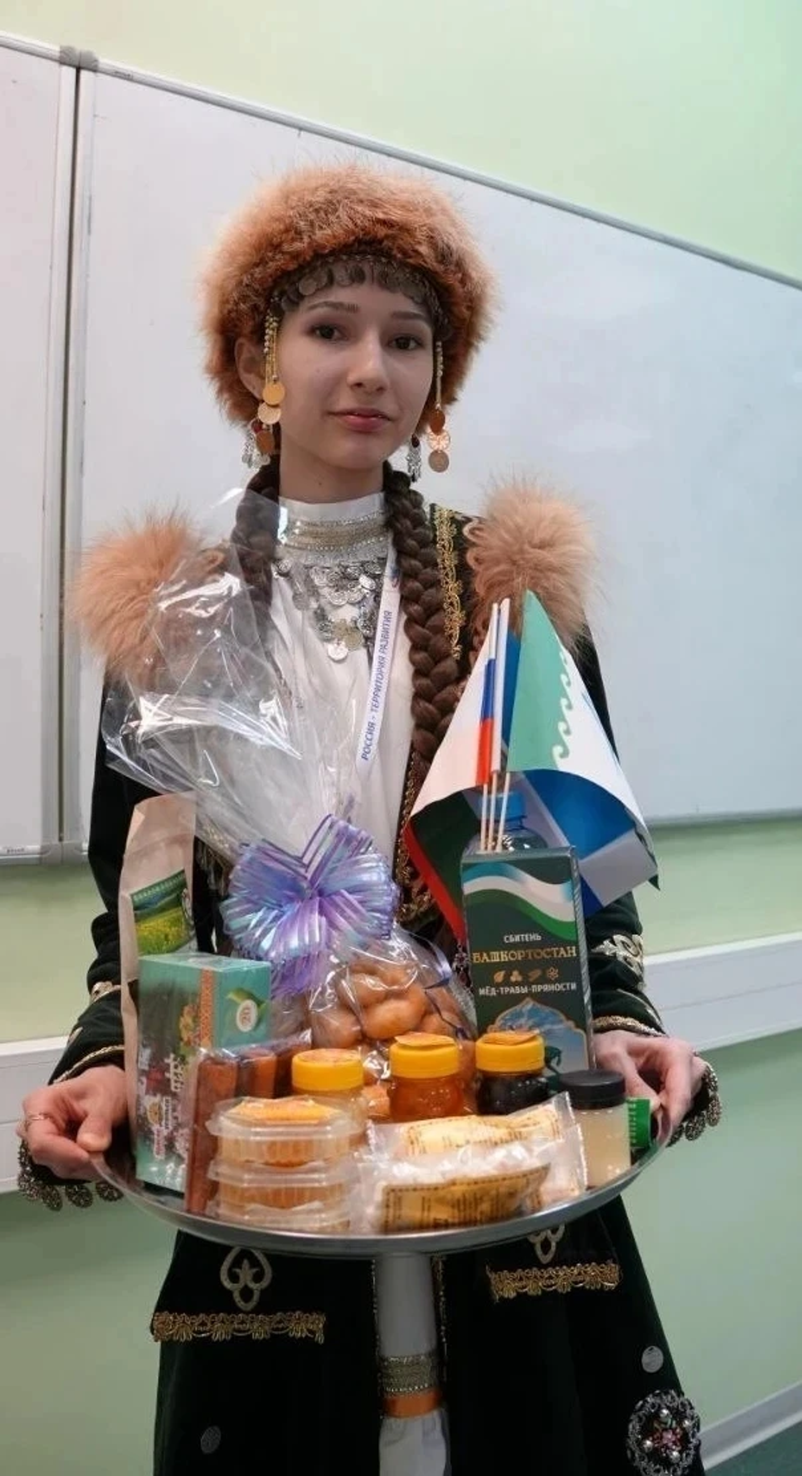 Школьница из Янгискаина победила во всероссийском конкурсе и поедет в "Артек"