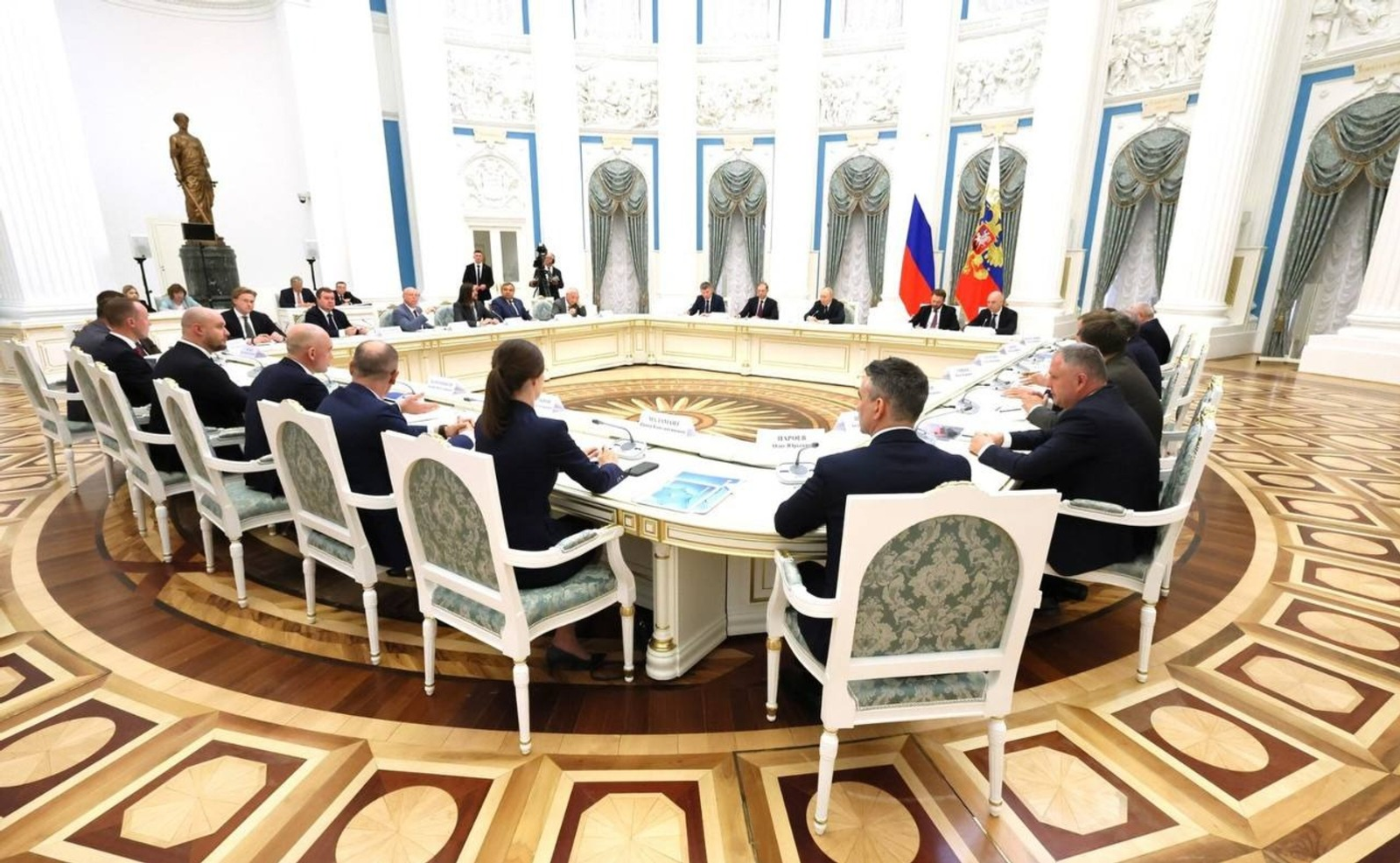 Башкирский премьер рассказал, какие задачи поставил бизнесу Путин