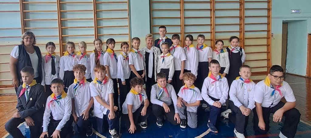 «За дело, дружбу, честь»