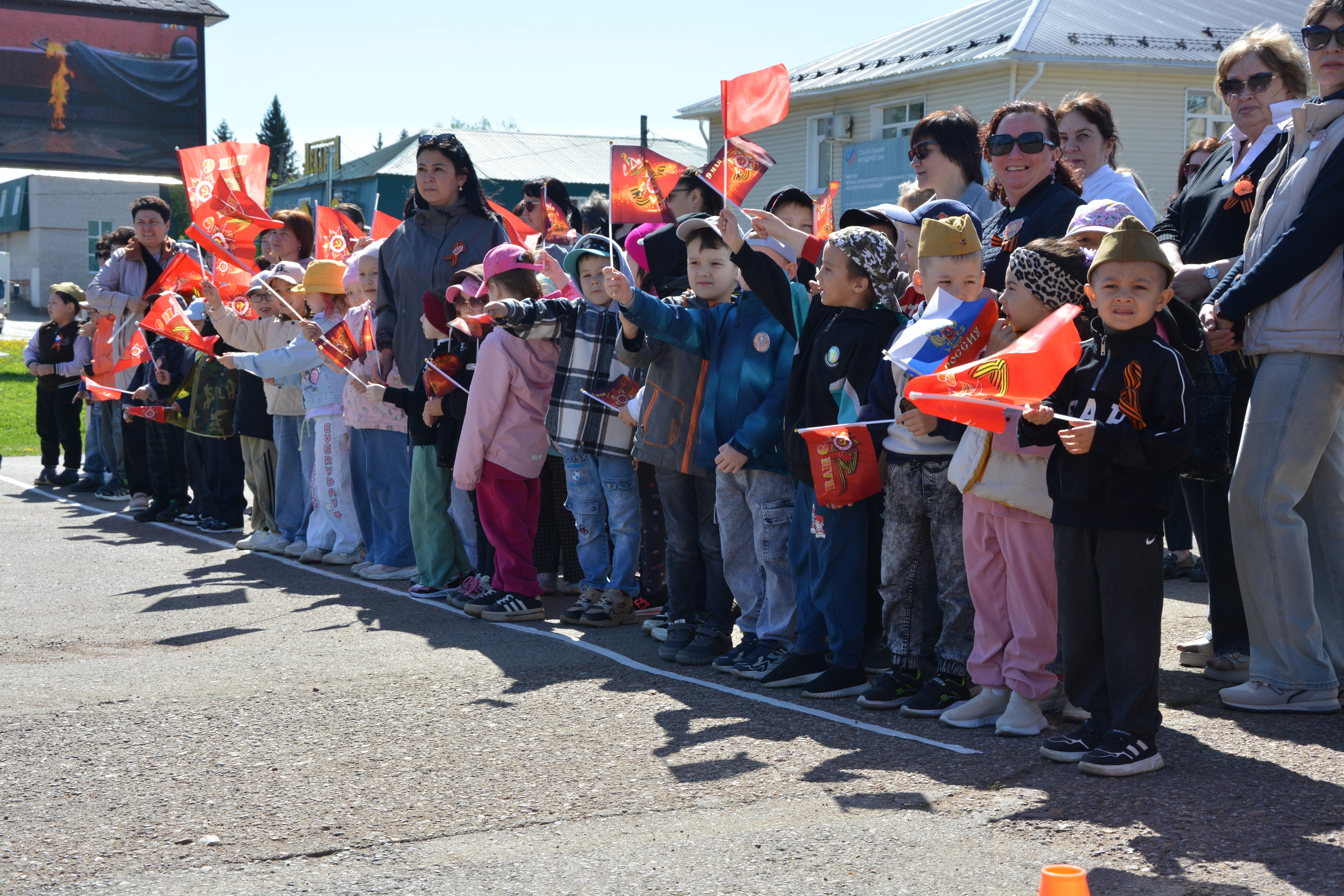 Парад юных гафурийцев