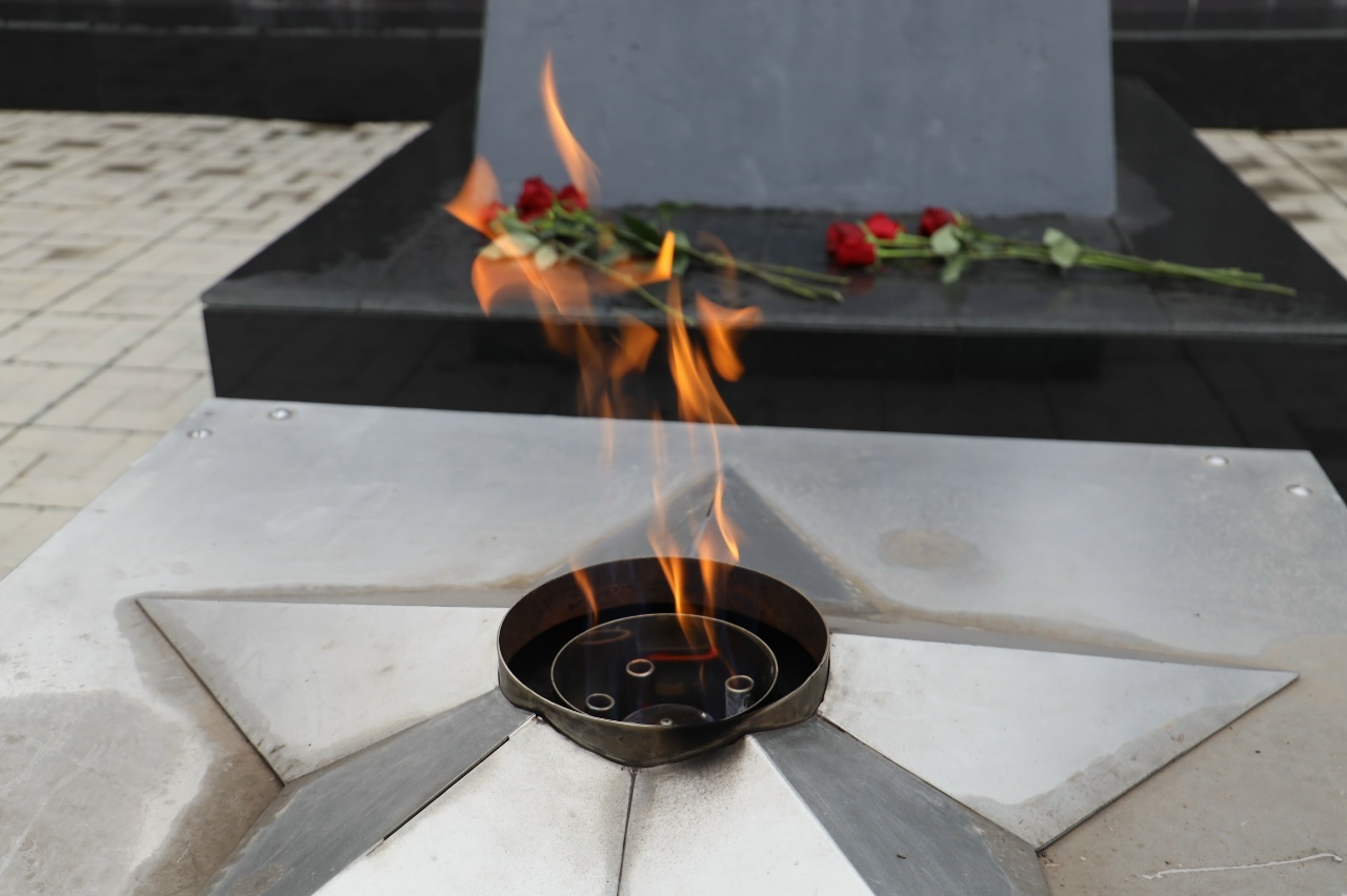 В День Неизвестного Солдата в Гафурийском районе состоялся митинг