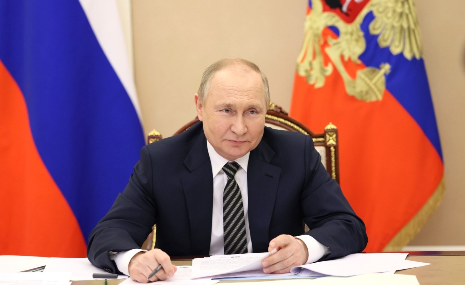 В. Путин дал поручение по четырем новым регионам России