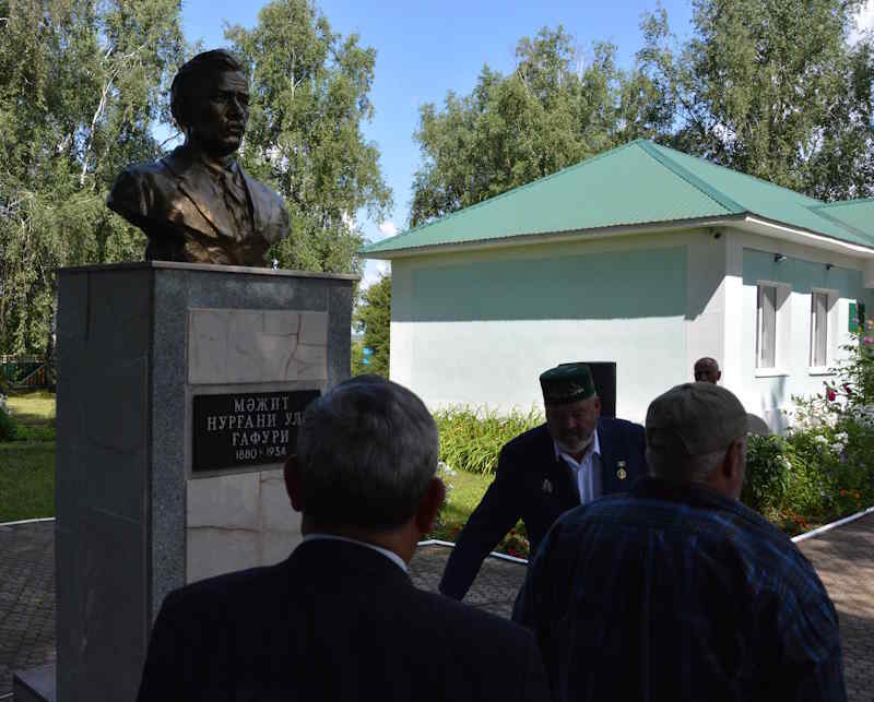 Певец души человеческой