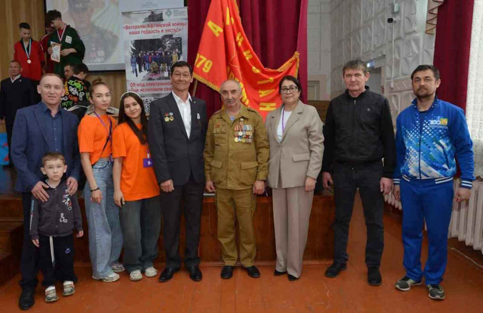 Растить патриотов со школьной скамьи