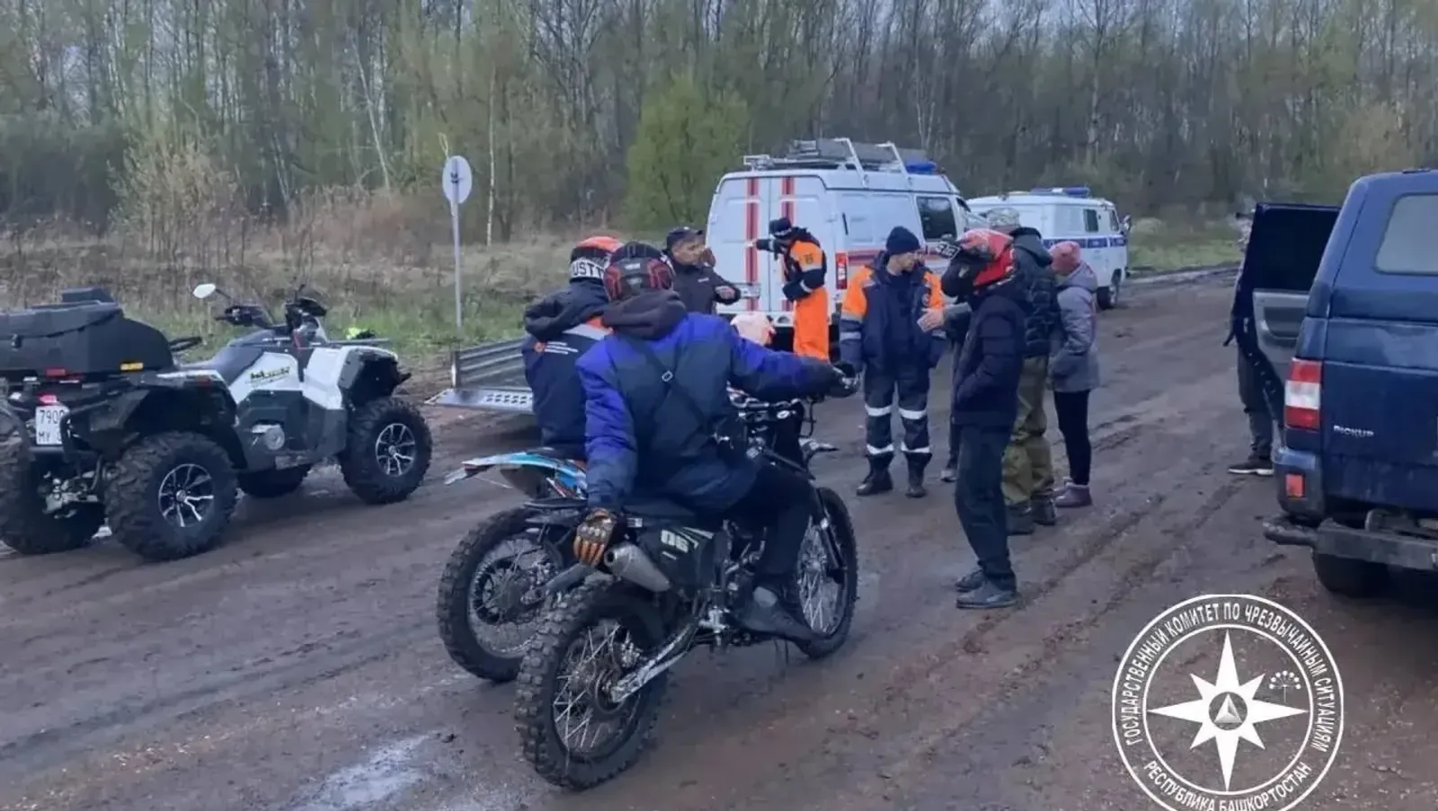 В Башкирии питбайкеры увязли в болоте