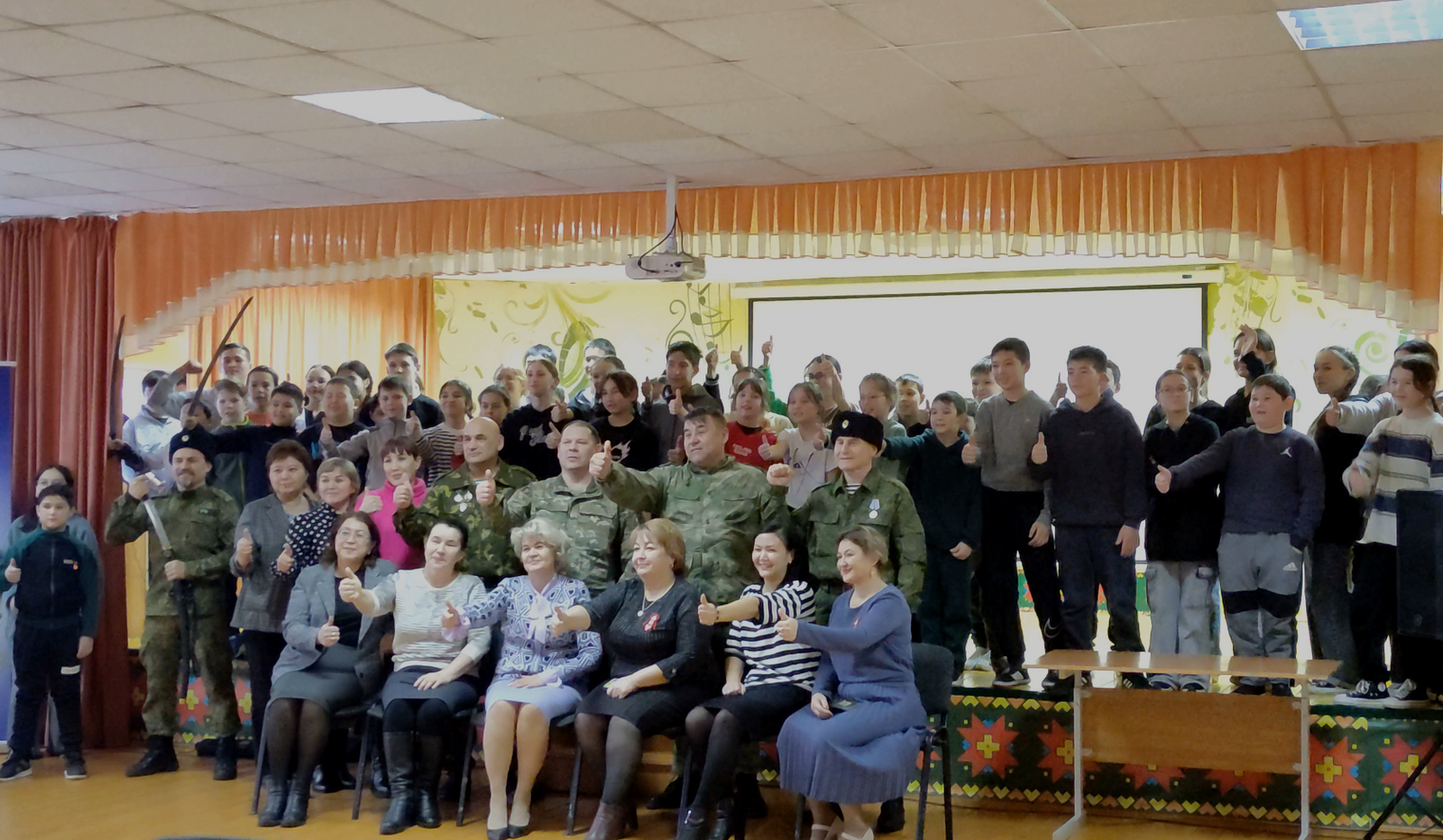 В Красноусольской башкирской гимназии-интернате провели военно-патриотическое мероприятие с особыми гостями