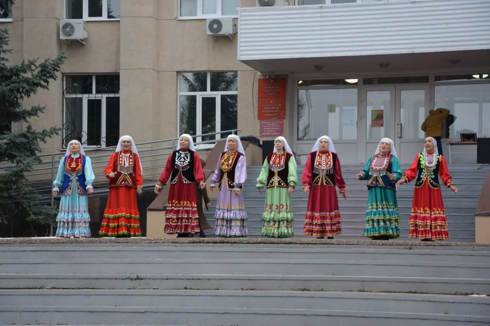 В Гафурийском районе прошло праздничное мероприятие к Дню народного единства