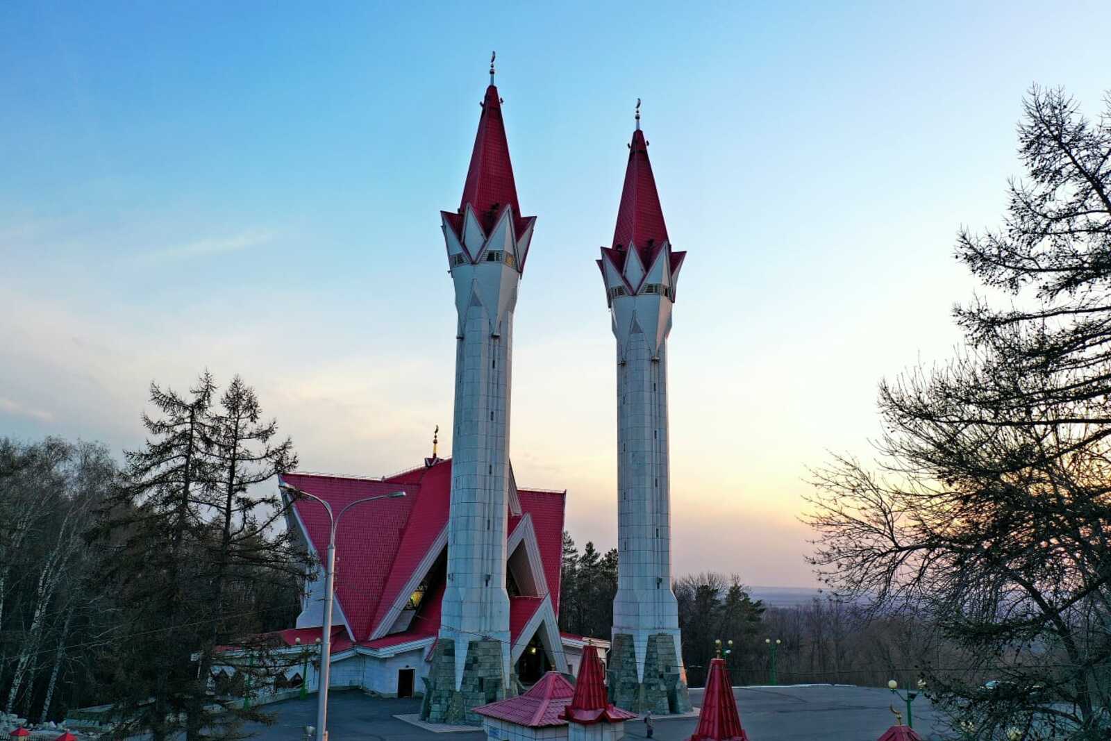 Радий Хабиров поздравил жителей республики с праздником Ураза-байрам