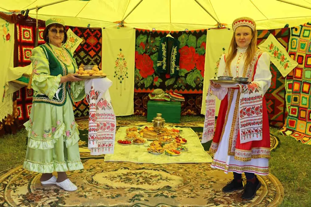 Праздник труда и народного единства