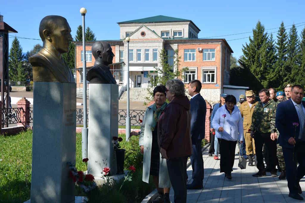 Вечная слава героям!