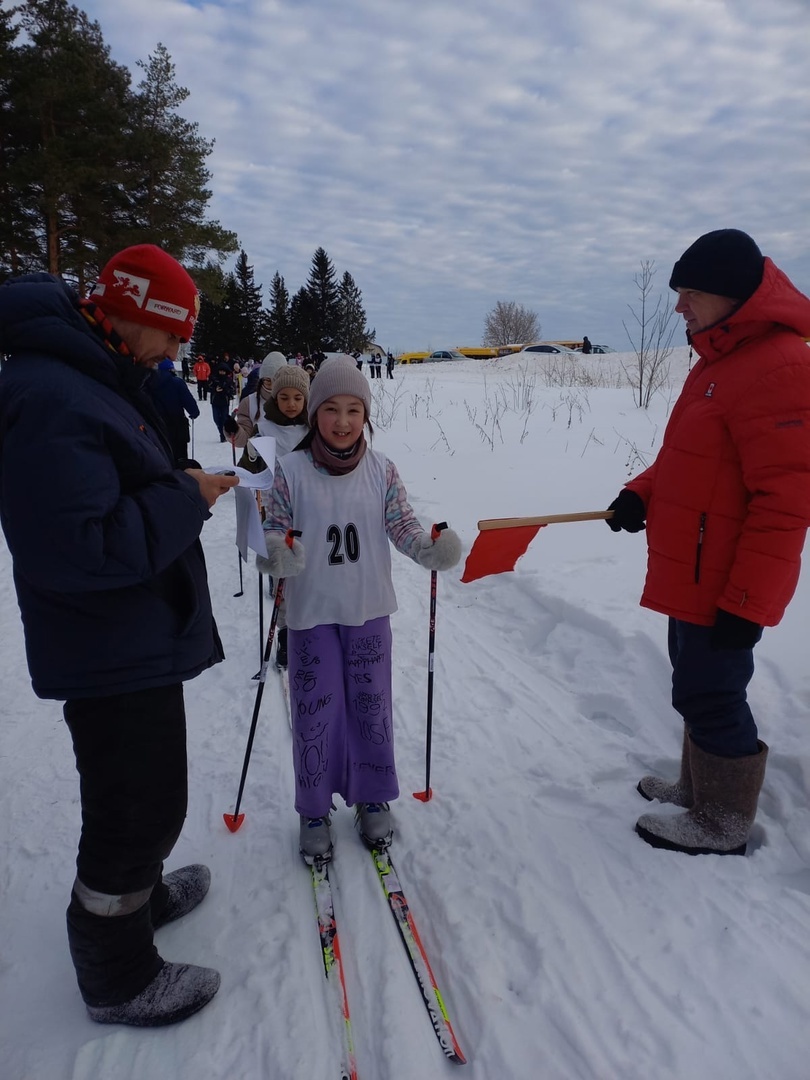C ветром наперегонки: прошли районные лыжные соревнования среди школьников в зачёт ГТО