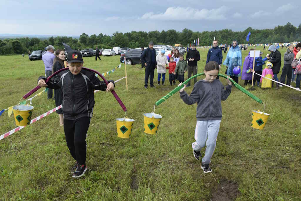 Дождь спортсменам не помеха