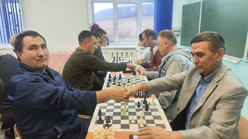 В память о Расихе Муллашеве