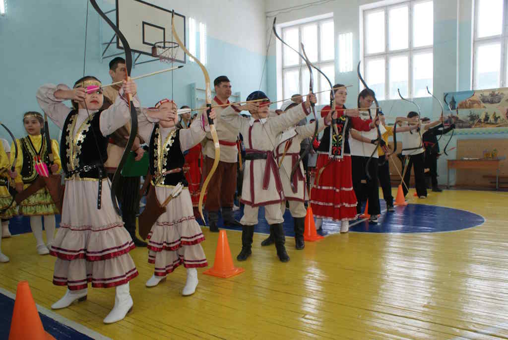 Спортивные состязания в честь героев