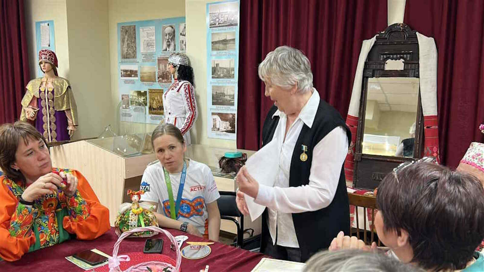 «Несущие свет»