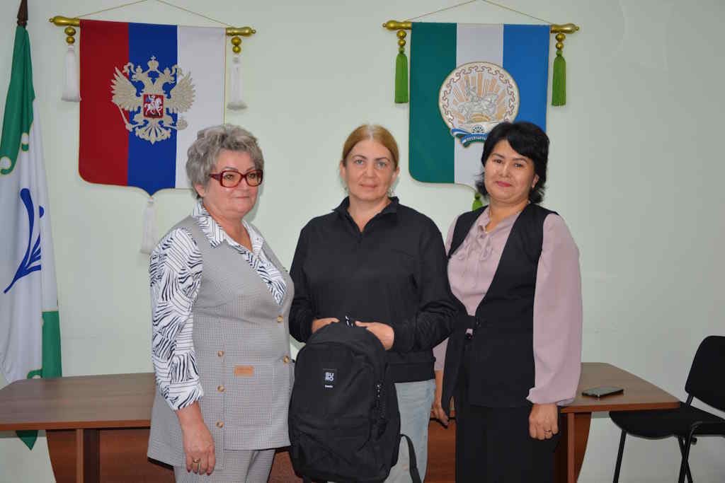 Помогли собраться в школу