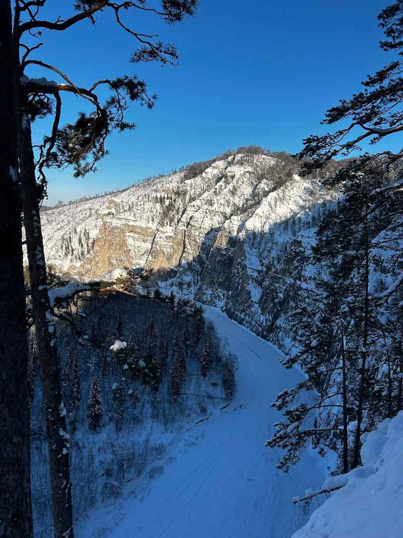 Зимний Мамбет – это встреча с искрящейся тишиной