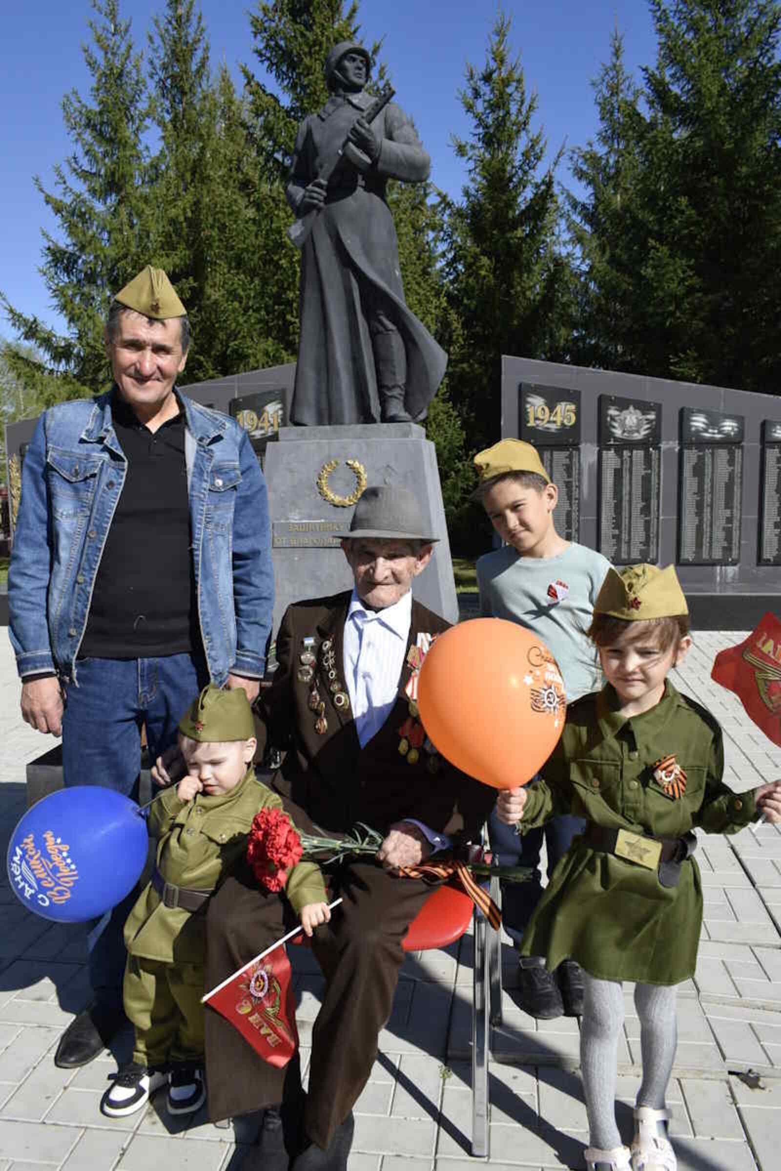 И зазвучит его любимая «Катюша»…