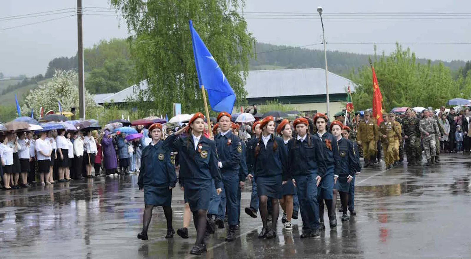 С Праздником Победы!