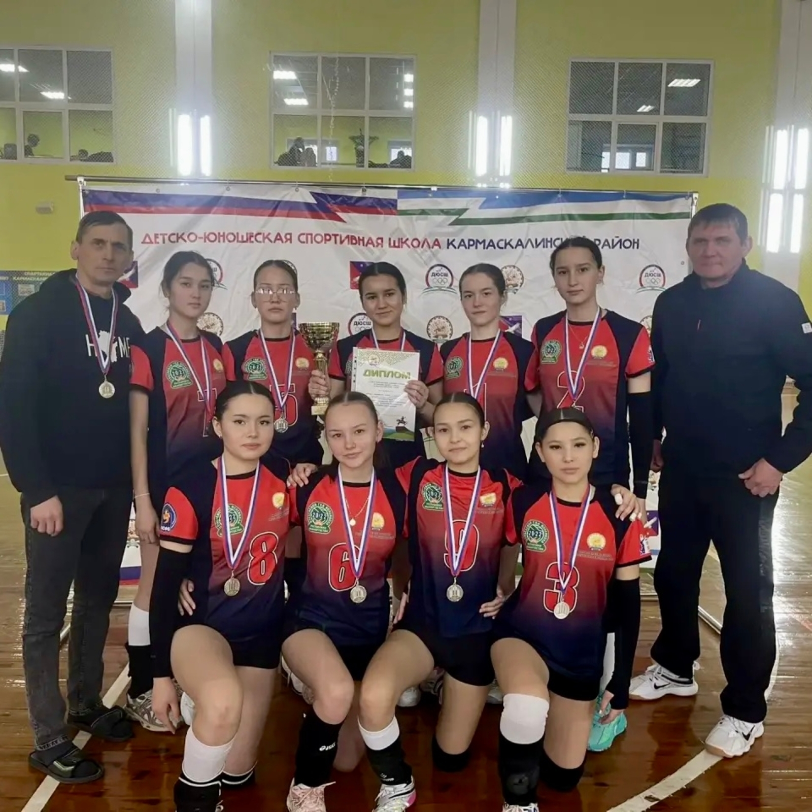 Наша гордость! Волейболистки из Гафурийского района взяли серебро!