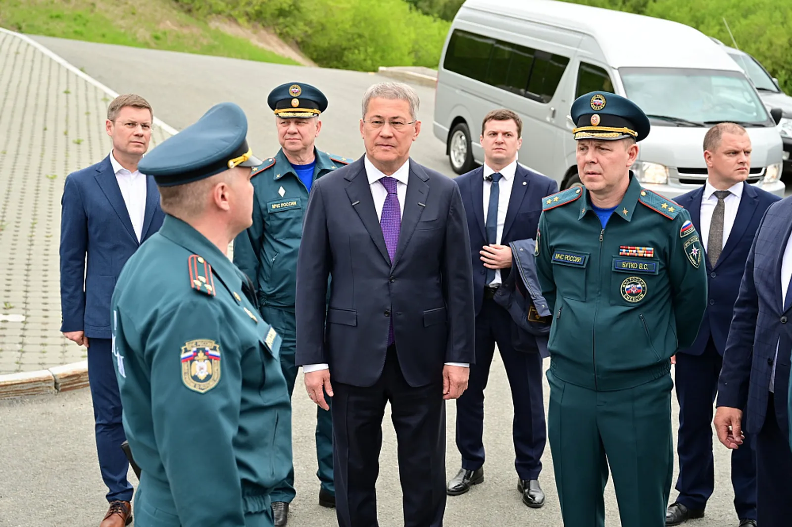 Р. Хабиров пожелал удачи участникам международных соревнований